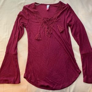 No boundaries maroon top